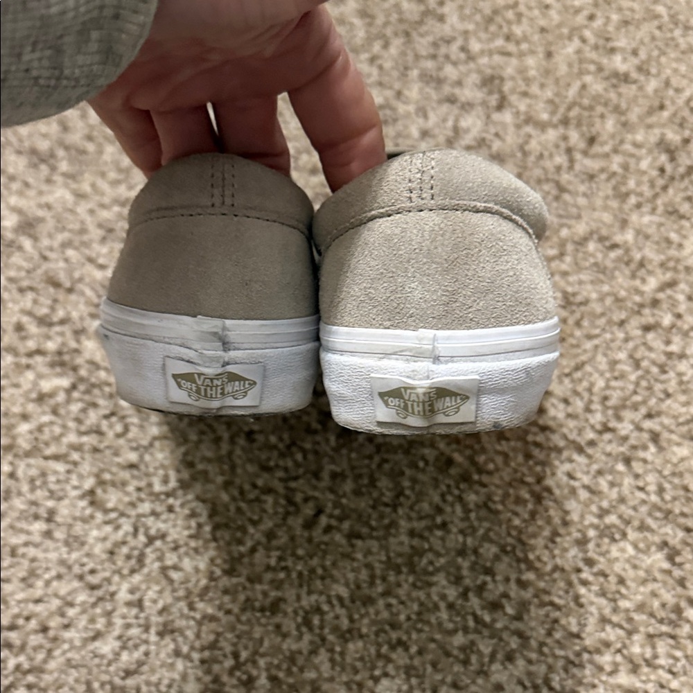 Women’s vans size 6 Beige Slip-On Canvas Sneakers good condition - Picture 2 of 3